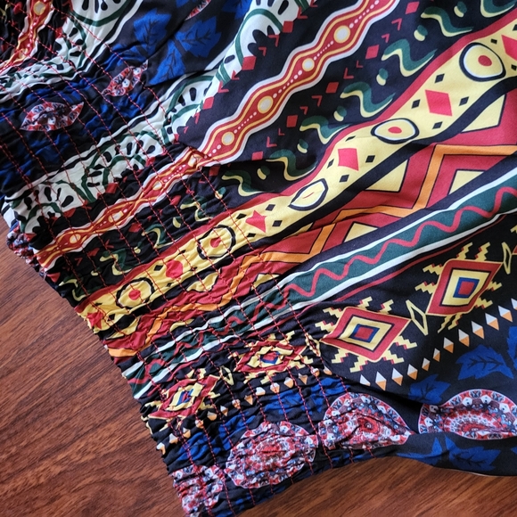 Womens Multicoloured Geometric Polyester Cut-Off Shorts Size L Regular - Picture 3 of 8